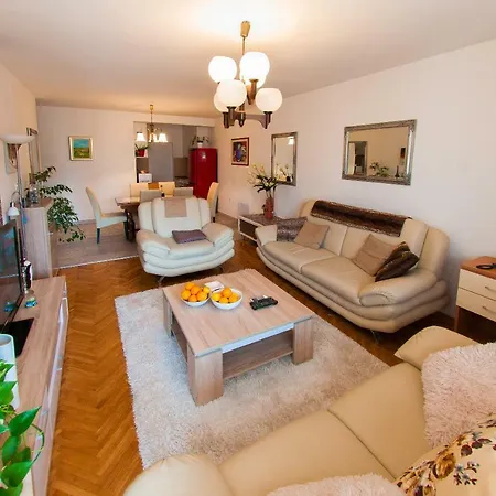 Mira Apartment