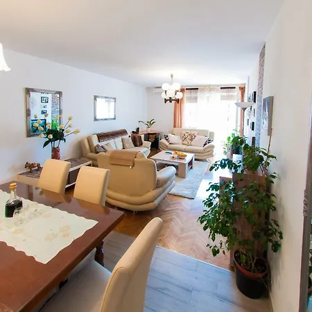 Apartment Mira Split