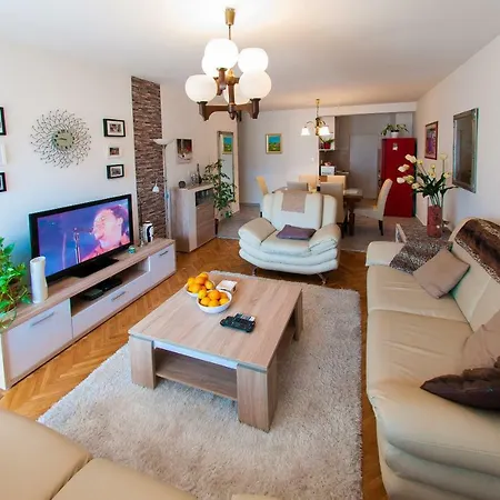 Apartment Mira Split